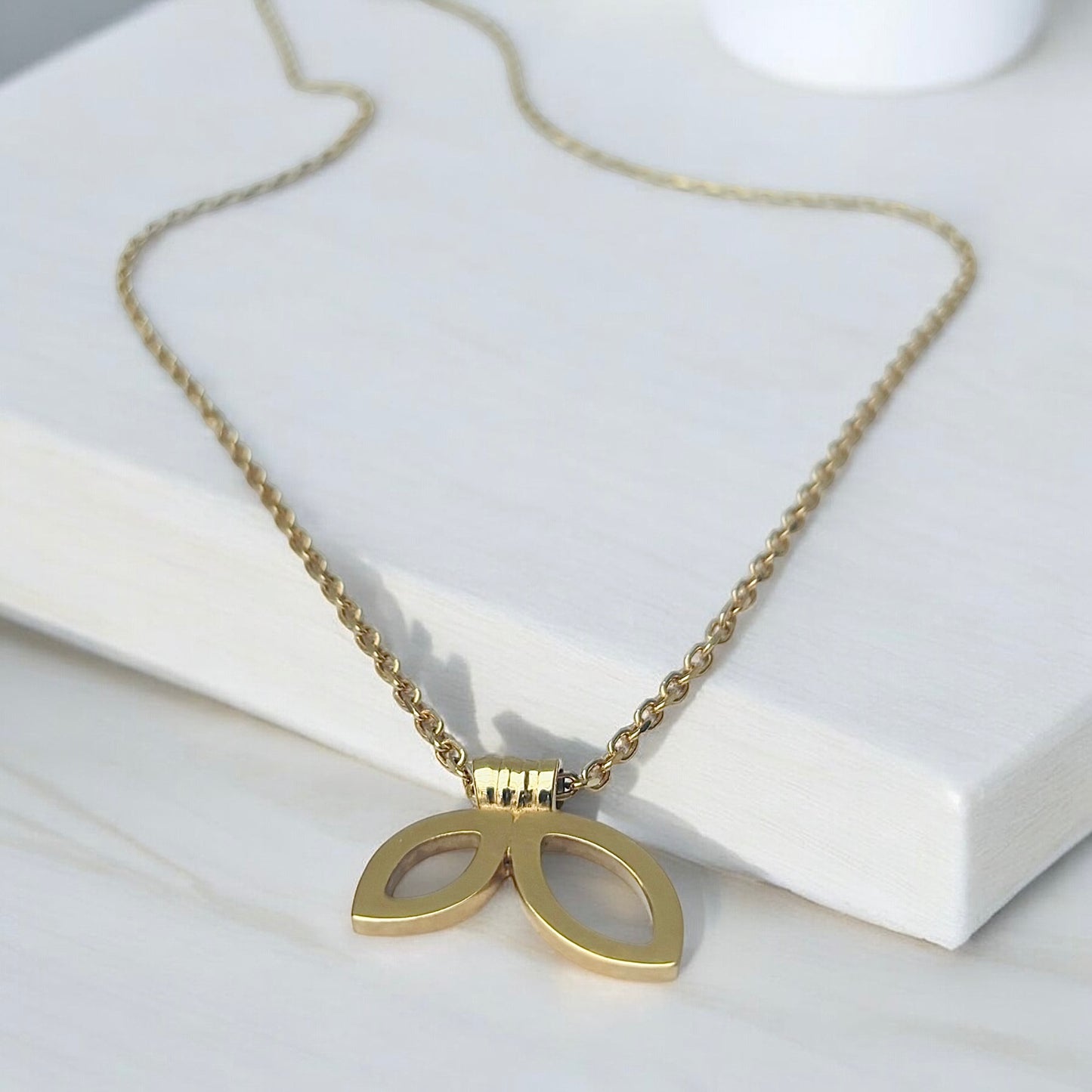 Eden pendant