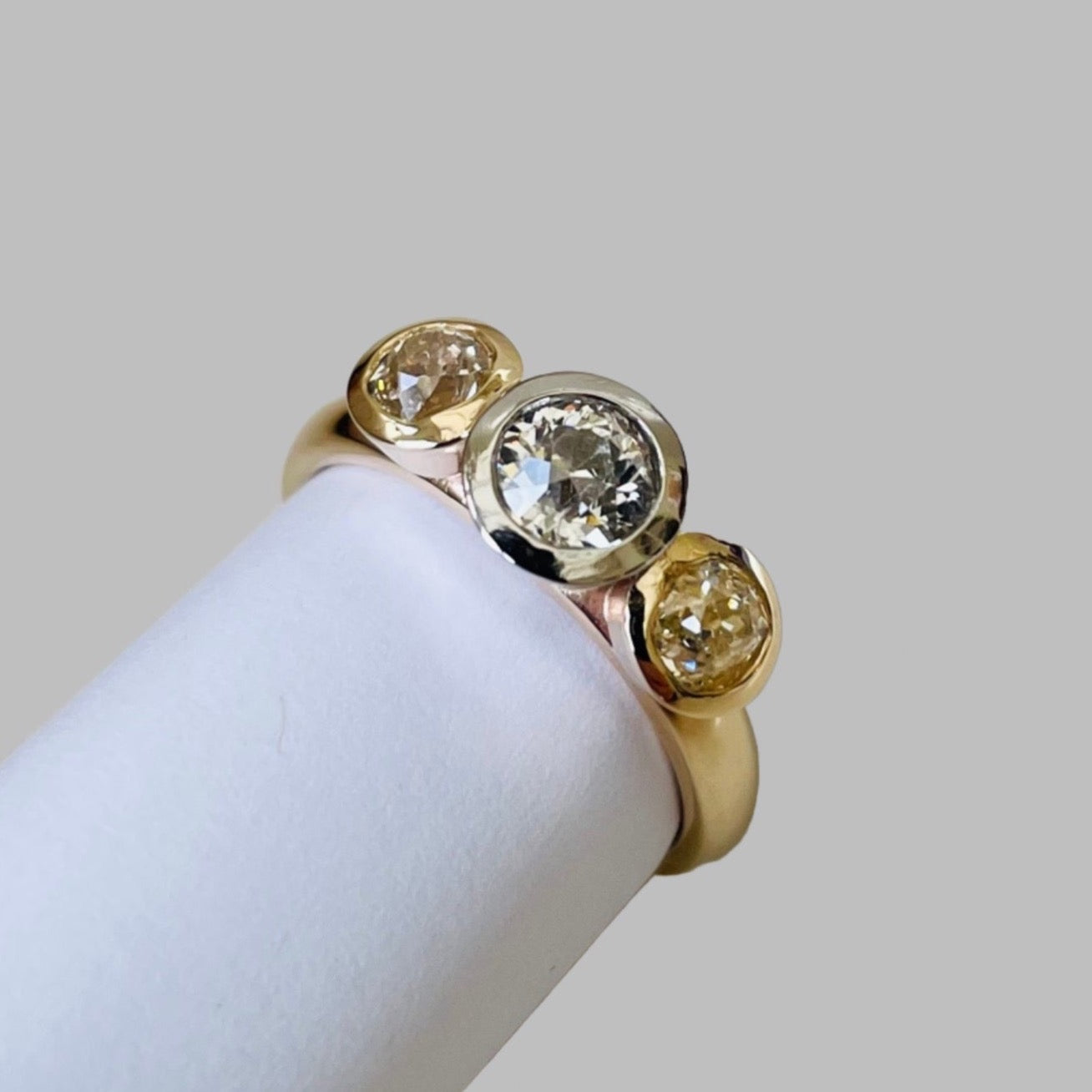 9ct gold and platinum old cut diamond ring